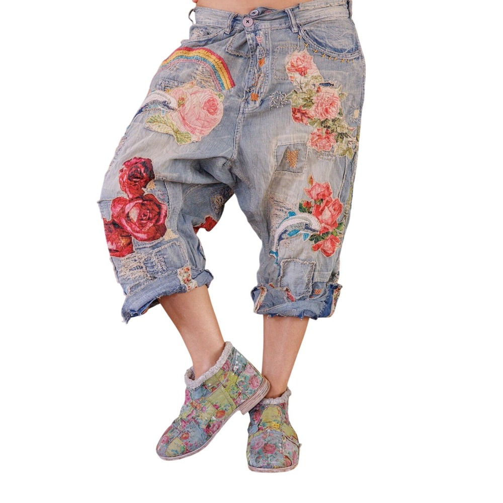Magnolia Pearl Cropped Denim Jeans Roses Rainbows Dolphins NWT 26- 36 Adjustable